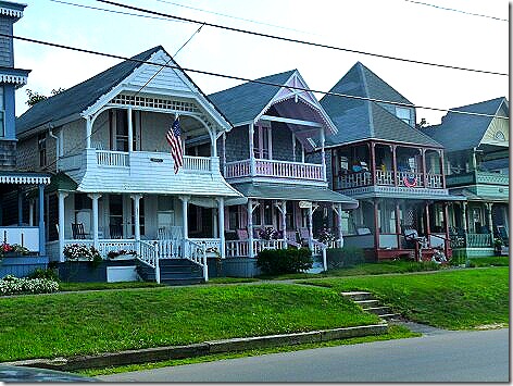 Oak Bluffs Houses